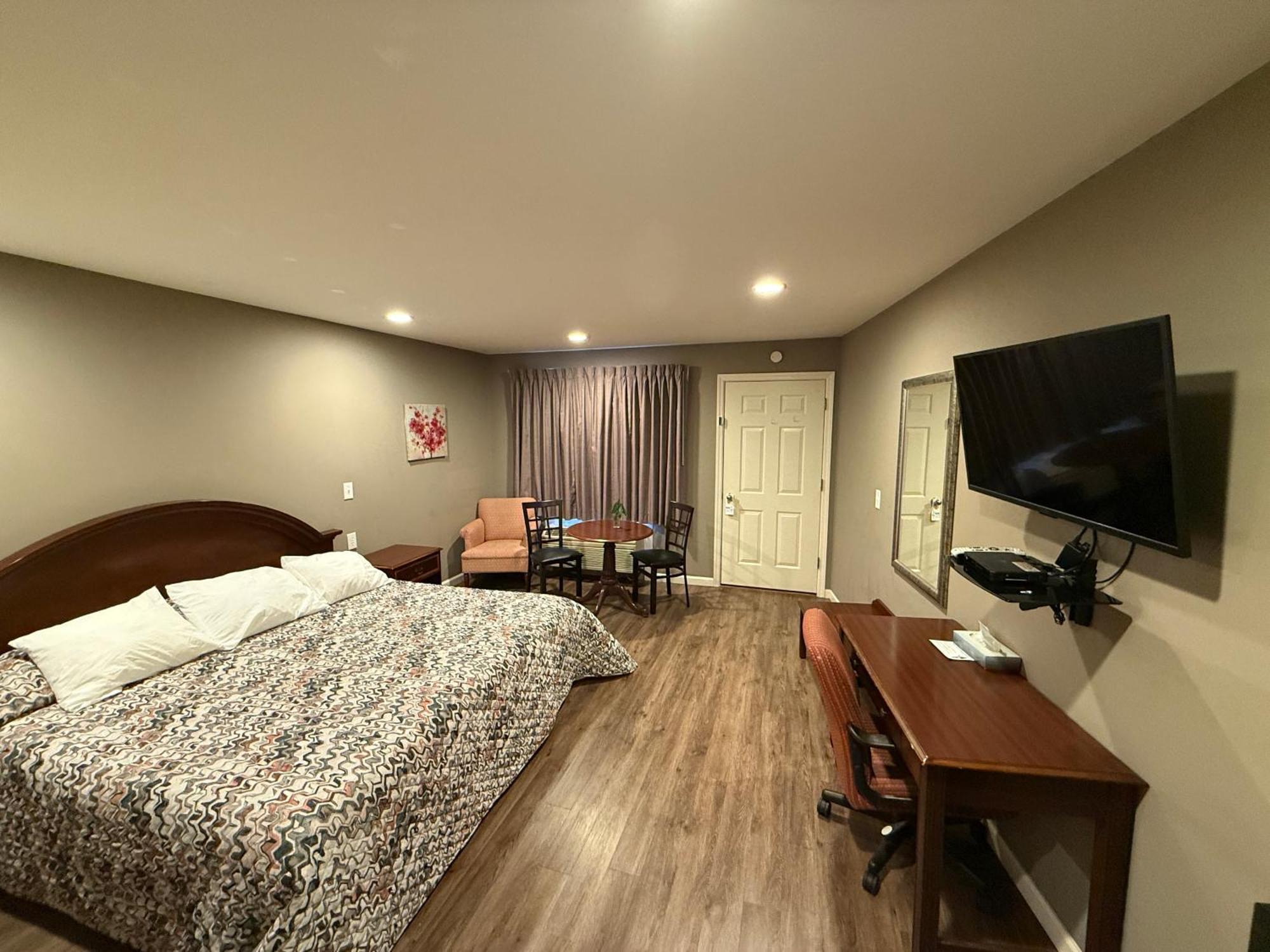 Heidi'S Inn Brewster Extérieur photo
