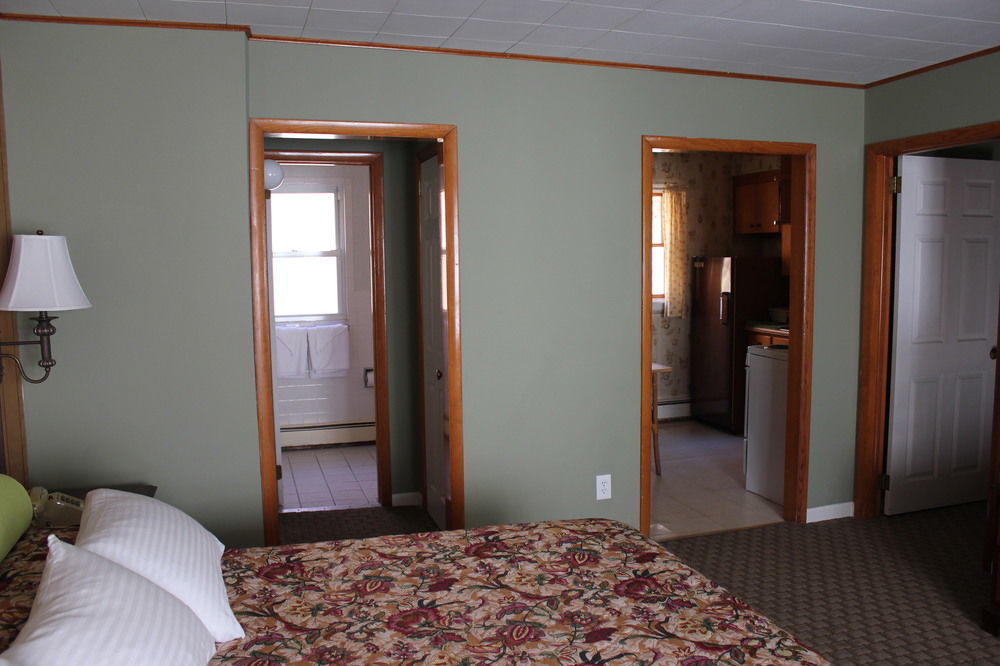 Heidi'S Inn Brewster Extérieur photo