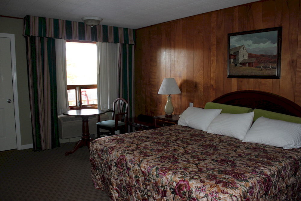 Heidi'S Inn Brewster Extérieur photo